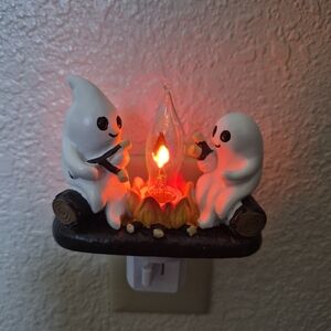 Ghost Night Light with Pumpkin Accent